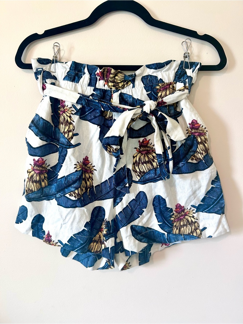 H&M x Desmond Dempsey Banana Leaf Print Paperbag Waist Linen Shorts 6